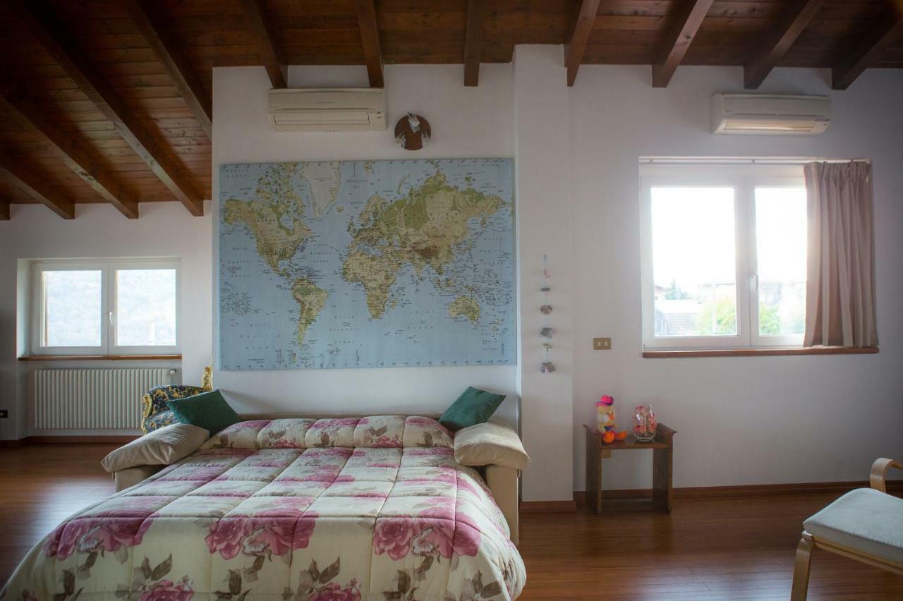 Homestay J&j House *