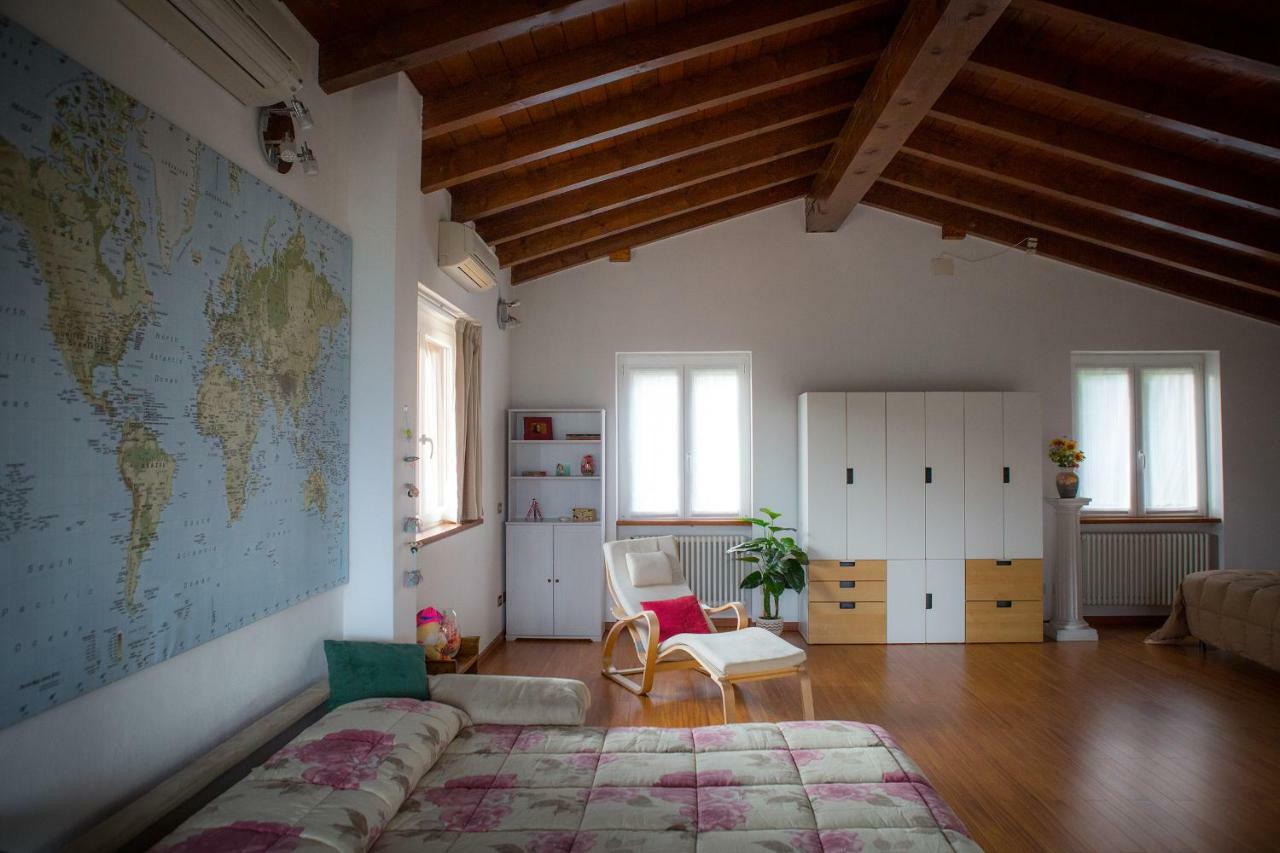 Privatunterkunft J&j House Castelmarte